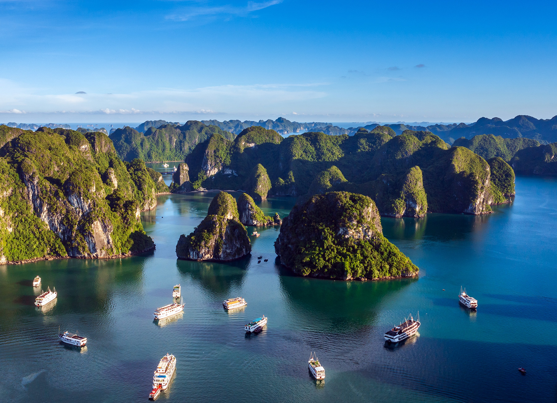 The Magic Of Ha Long Bay 6 Must Try Activities In Vietnam s UNESCO The Magic Of Ha Long Bay 6 Must Try Activities In Vietnam s UNESCO