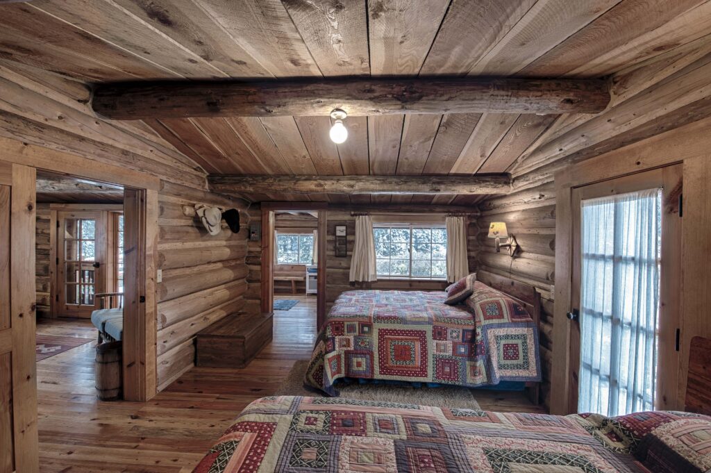 flat-creek-ranch-cabin-interior