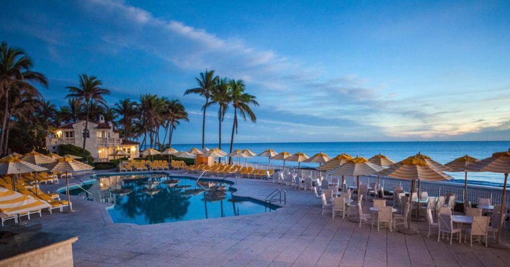 top-members-only-supper-club-in-palm-beach-with-pool